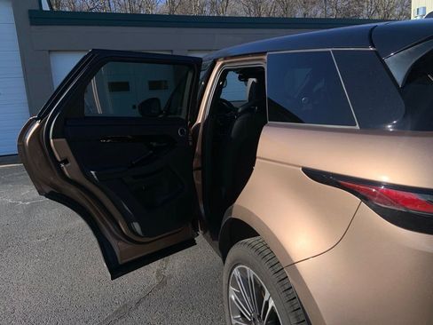 New 2025 Land Rover Range Rover Evoque S image 12