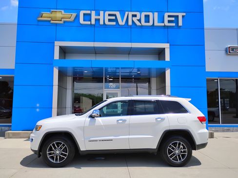 Used 2017 Jeep Grand Cherokee Limited AWD/4WD image 11