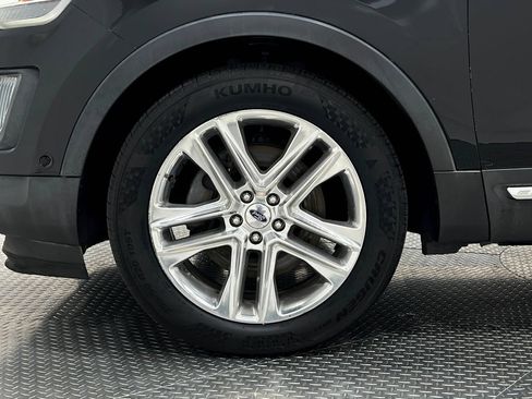 Used 2016 Ford Explorer Limited w/ Equipment Group 301A AWD/4WD image 39
