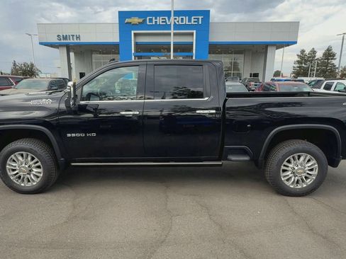 Used 2022 Chevrolet Silverado 3500 High Country w/ LPO, Hitch Package image 4