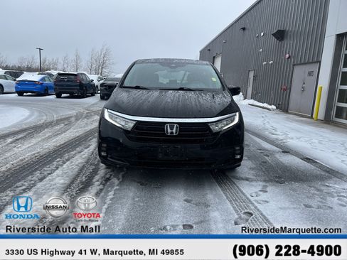 Used 2024 Honda Odyssey EX-L image 2