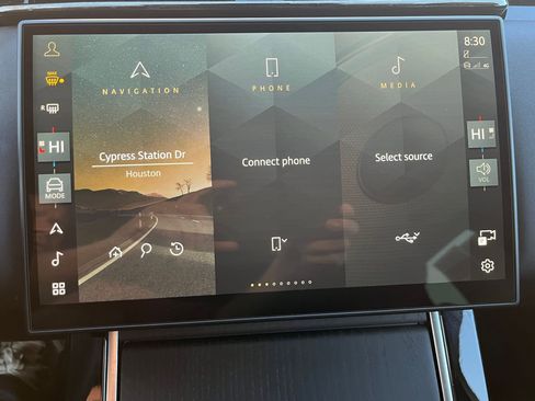 Used 2025 Land Rover Range Rover Velar S image 23