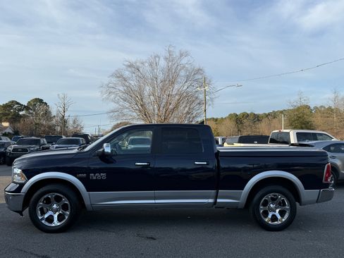 Used 2017 RAM 1500 Laramie w/ Convenience Group AWD/4WD image 13