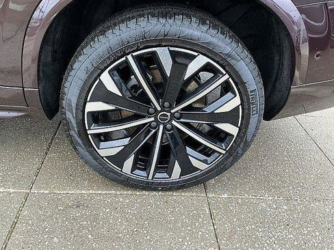 New 2026 Volvo XC90 T8 Ultra w/ Protection Package Premier AWD/4WD image 12