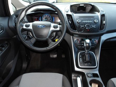 Used 2017 Ford C-MAX SE image 12