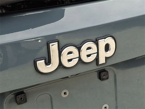 Used 2018 Jeep Renegade Sport w/ Power & Air Group image 32