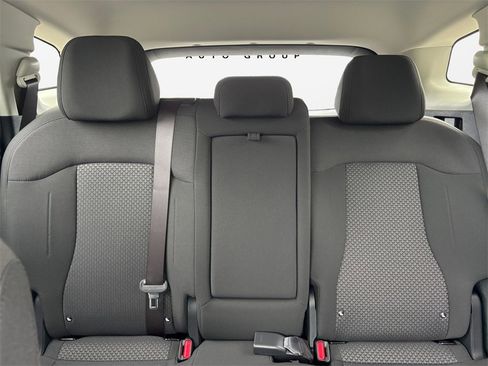 New 2025 Kia Sportage LX image 16