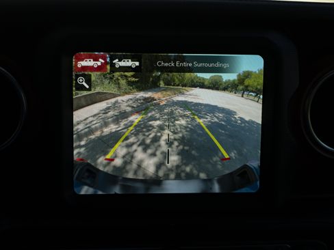 Used 2021 Jeep Gladiator Rubicon AWD/4WD image 32
