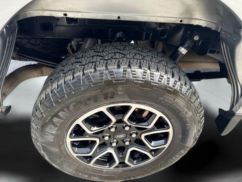 Used 2023 Ford F150 Lariat w/ Max Trailer Tow Package AWD/4WD image 24