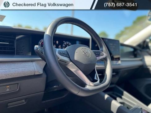 Used 2026 Volkswagen Tiguan S FWD image 17