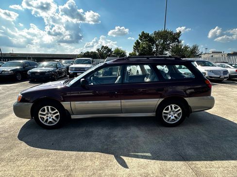 Used 2001 Subaru Outback Wagon image 3