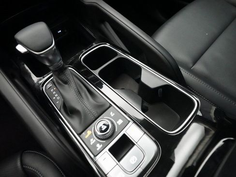 Used 2025 Kia Telluride S image 18