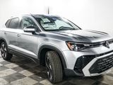 New 2025 Volkswagen Taos SE image 3