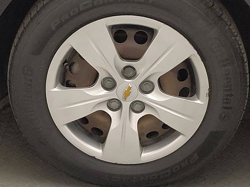 Used 2017 Chevrolet Cruze LS image 31