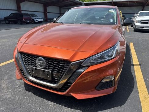 Used 2021 Nissan Altima 2.5 SR w/ SR Premium Package AWD/4WD image 15