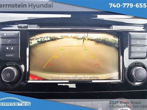 Used 2021 Nissan Rogue Sport S image 9