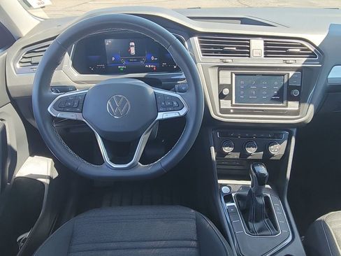 Used 2023 Volkswagen Tiguan S image 11
