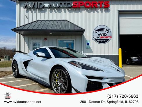 Used 2024 Chevrolet Corvette Z06 w/ Z07 Performance Package image 1