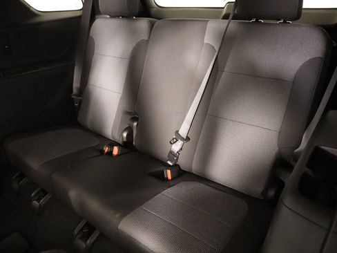 Used 2023 Chevrolet Traverse LT image 13
