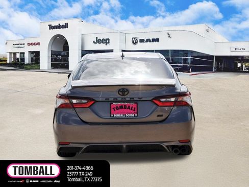 Used 2022 Toyota Camry SE w/ Convenience Package FWD image 6