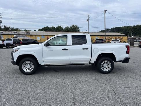 Used 2024 Chevrolet Colorado W/T RWD image 7