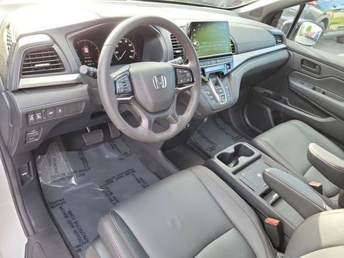 Certified 2025 Honda Odyssey Sport-L image 16