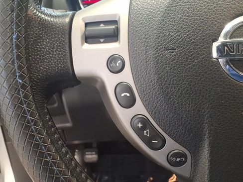 Used 2013 Nissan Rogue SL AWD/4WD image 10