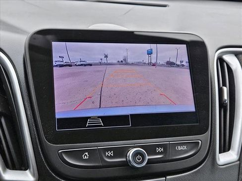 Used 2023 Chevrolet Malibu LT image 14