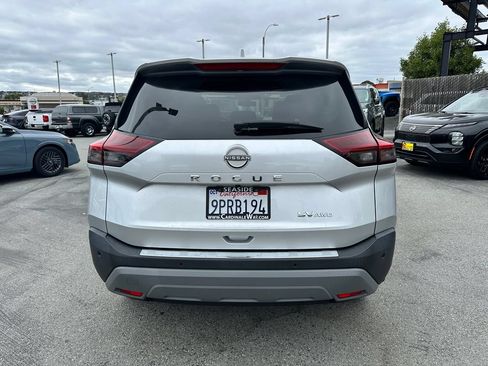 Used 2023 Nissan Rogue SV AWD/4WD image 6