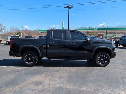 Certified 2023 Chevrolet Silverado 1500 ZR2 w/ Technology Package AWD/4WD image 9