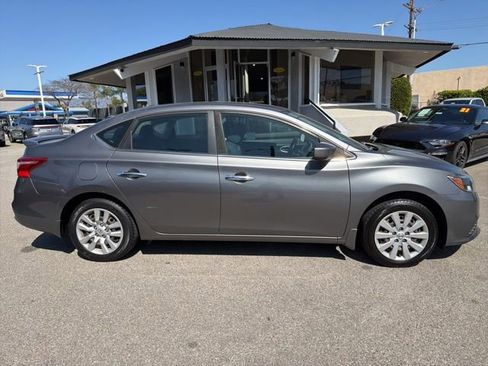 Used 2017 Nissan Sentra SV w/ Driver's Assist Package image 7