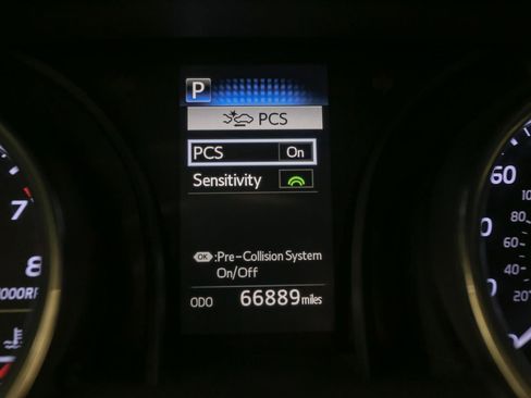 Used 2020 Toyota Camry SE image 33