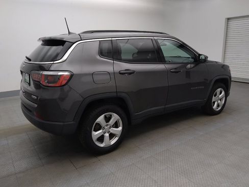 Used 2018 Jeep Compass Latitude w/ Popular Equipment Group AWD/4WD image 10