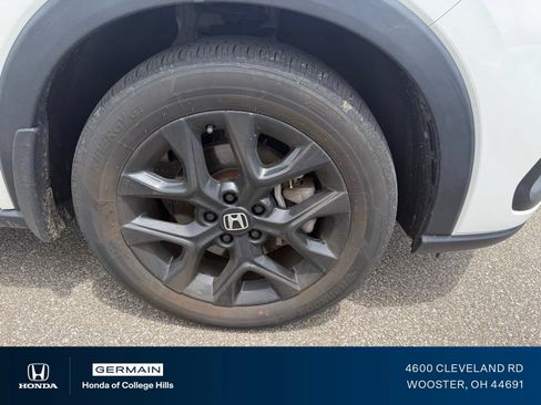Used 2024 Honda HR-V Sport image 4
