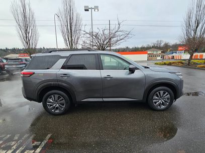 Used 2025 Nissan Pathfinder SV