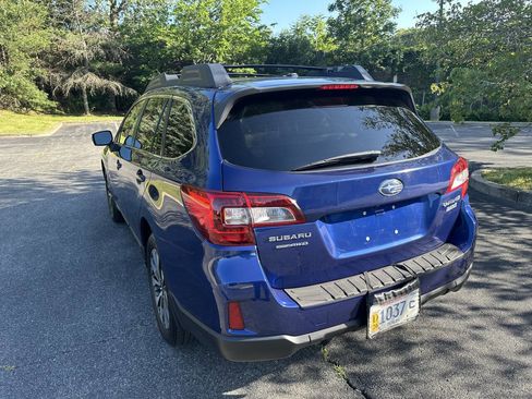 Used 2015 Subaru Outback 2.5i Limited image 5
