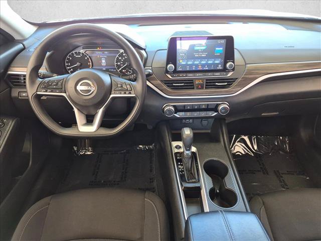 Used 2025 Nissan Altima 2.5 SV FWD image 22