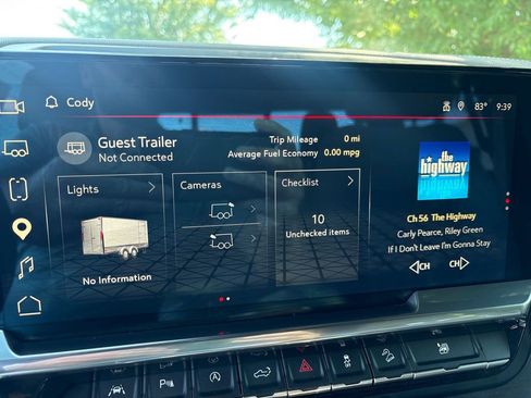 Used 2023 GMC Sierra 1500 SLT w/ SLT Premium Plus Package AWD/4WD image 38