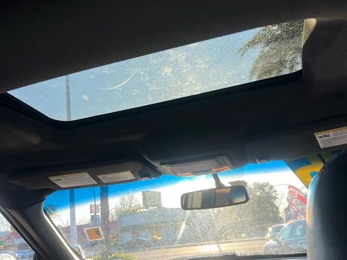 Used 2013 Ford Explorer XLT image 7