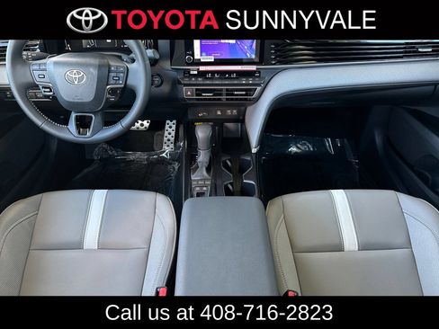 Used 2026 Toyota Camry SE w/ Convenience Package FWD image 4