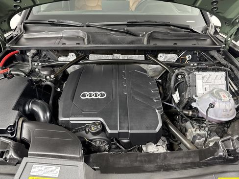Used 2023 Audi Q5 2.0T Premium Plus w/ Premium Plus Package AWD/4WD image 31