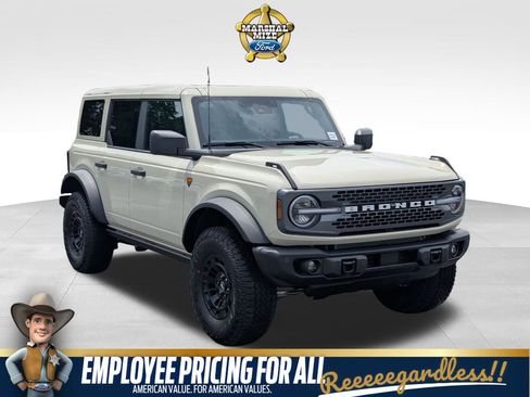 New 2026 Ford Bronco Badlands AWD/4WD image 1