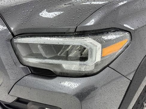 Used 2023 Toyota Tacoma TRD Off-Road AWD/4WD image 6