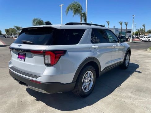 New 2026 Ford Explorer Active w/ Active Comfort Package RWD image 5