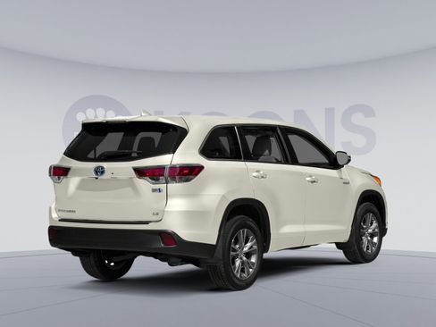 Used 2015 Toyota Highlander Limited image 2