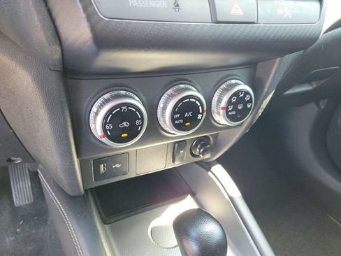 Used 2021 Mitsubishi Outlander Sport FWD image 31