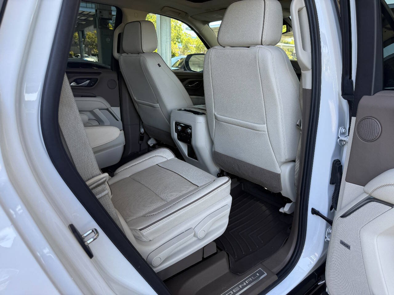 Used 2021 GMC Yukon Denali w/ LPO, Illumination Package AWD/4WD image 15