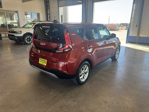Used 2024 Kia Soul LX w/ Option Group 015 image 5