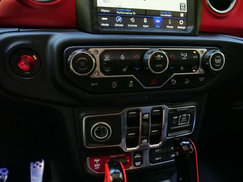 Used 2021 Jeep Wrangler Unlimited Rubicon AWD/4WD image 22