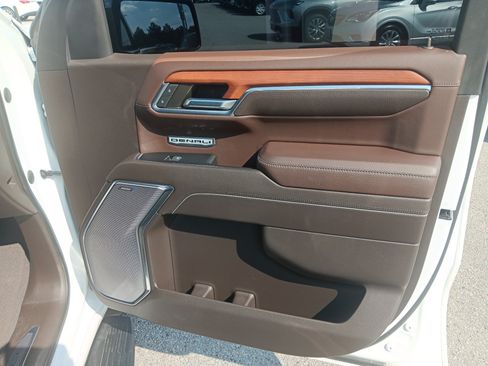 Used 2022 GMC Sierra 1500 Denali AWD/4WD image 21